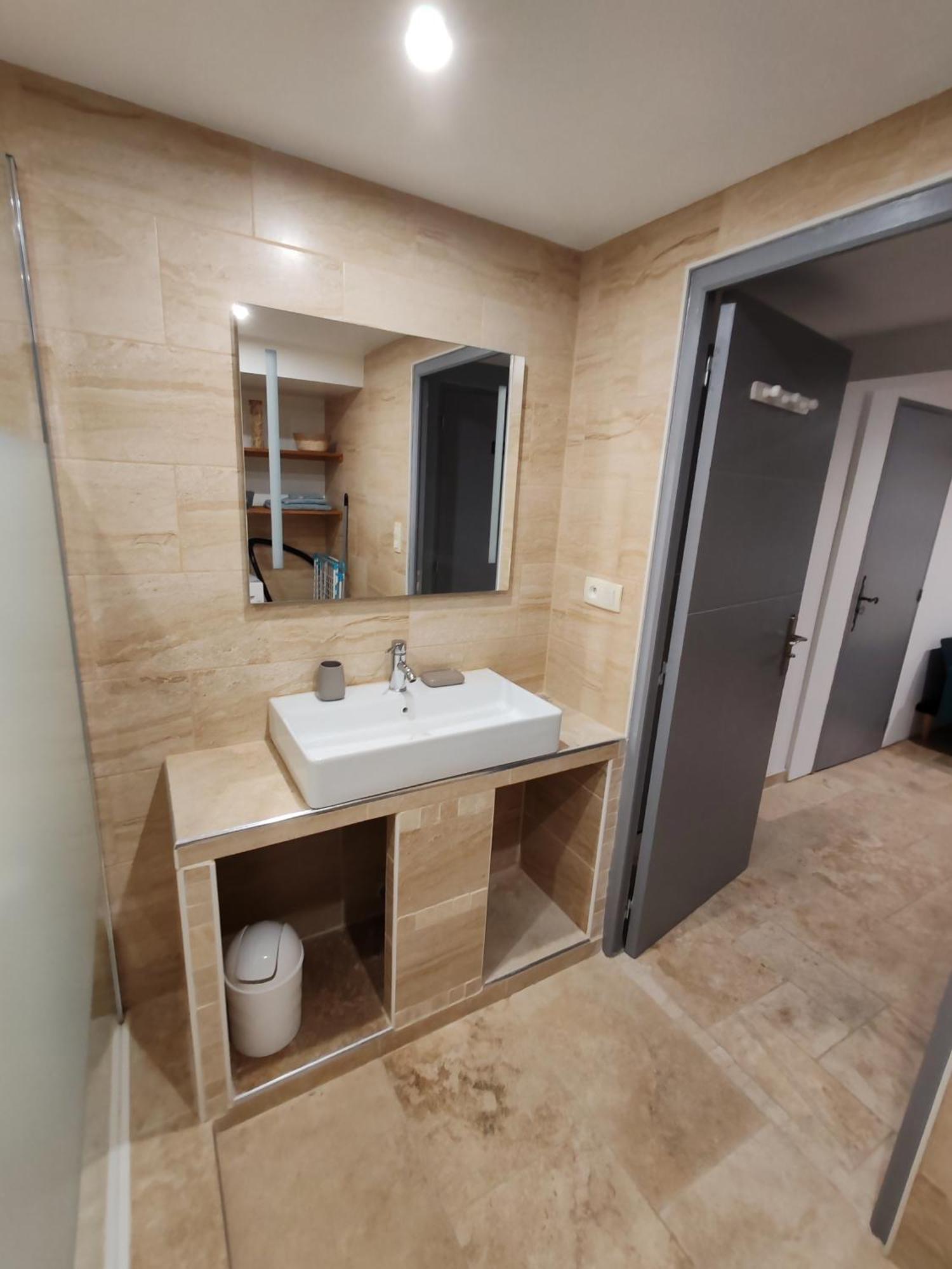 Appartement T3 Neuf Proche Centre Ville, Clim Et Parking Et Centrale Edf Valence  Exterior foto